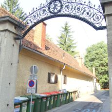 Porte d'accès à l'Aigner-Rollett-Allee