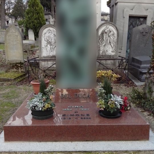Grave of Del Duca