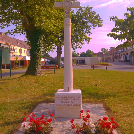 Croix de la paroisse Saint-Vincent de Buis