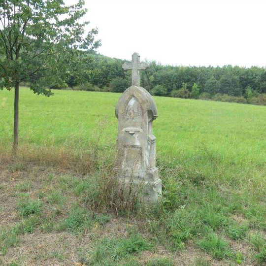 Kříž u silnice z Dolního Vysokého do Habřiny