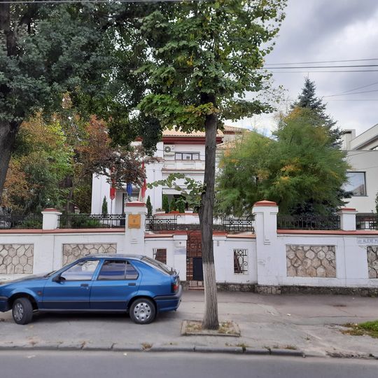 Urban villa, Alexei Mateevici, 23