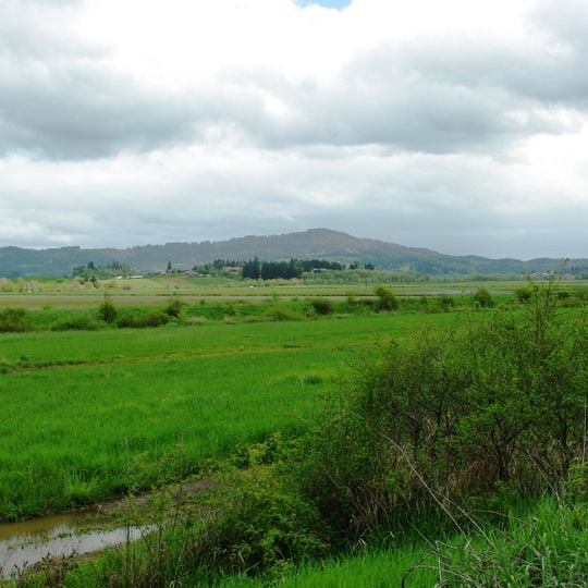 Wapato Lake