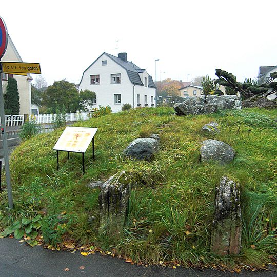 Ängshögens södra gånggrift