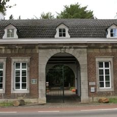 Main gate of Algemene Begraafplaats Tongerseweg