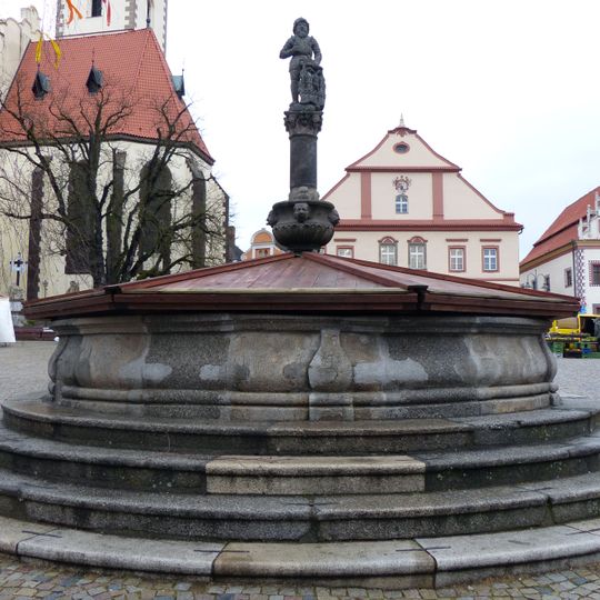 Renesanční kašna na náměstí J. Žižky v Táboře