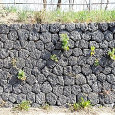 Stone wall Rumburger Straße