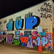 1 U P