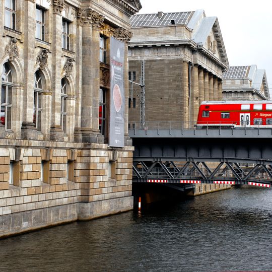 Eisenbahnbrücke über den Kupfergraben