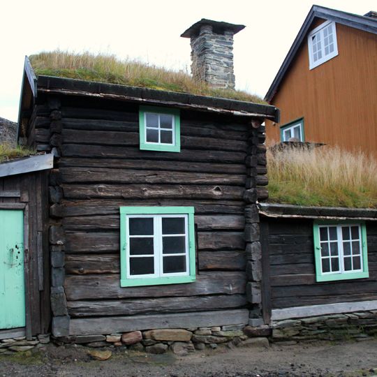 Sleggveien 5 - Langsstuggu - Løssistuggu