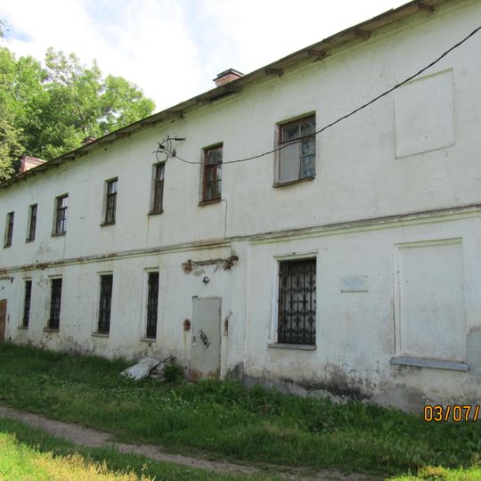 Западный береговой корпус