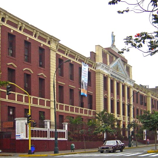 Universidad Nacional Federico Villarreal