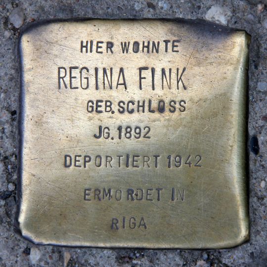 Stolperstein dedicated to Regina Fink