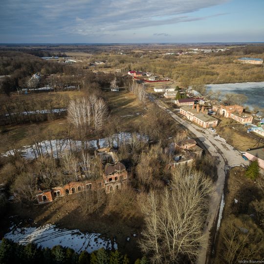 Derviz Estate in Sokha