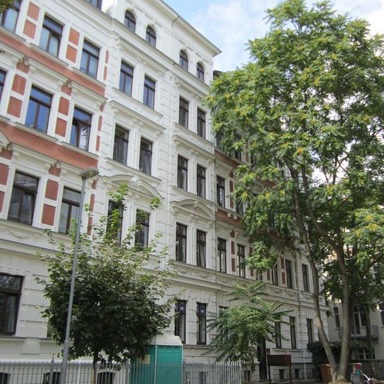 Mietshaus Czermaks Garten 7