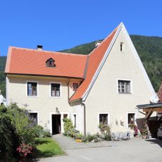 Ehem. Kartäuserzelle mit Umfassungsmauern