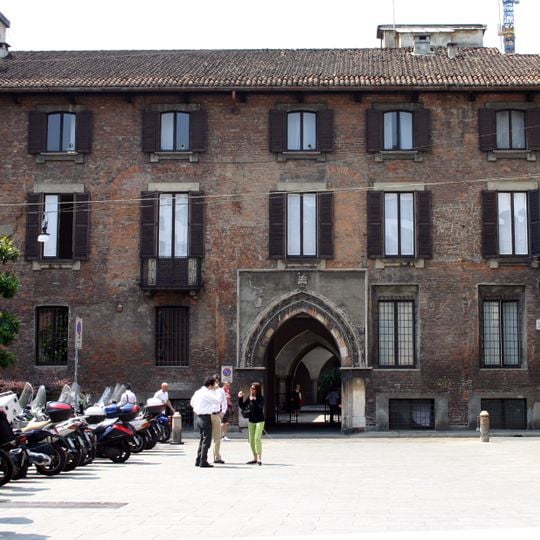 Palazzo Borromeo