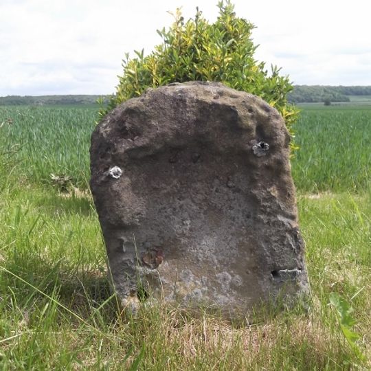 Milestone, S of East Hardwick