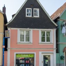 Wohn- und Geschäftshaus