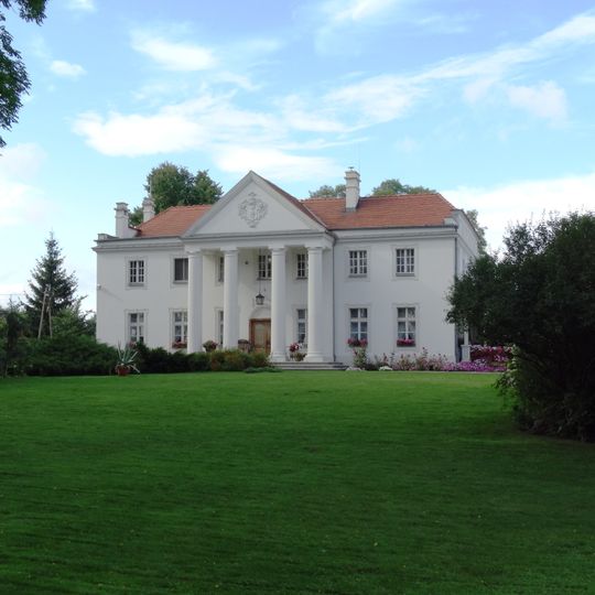 Manor in Grochowiska Szlacheckie