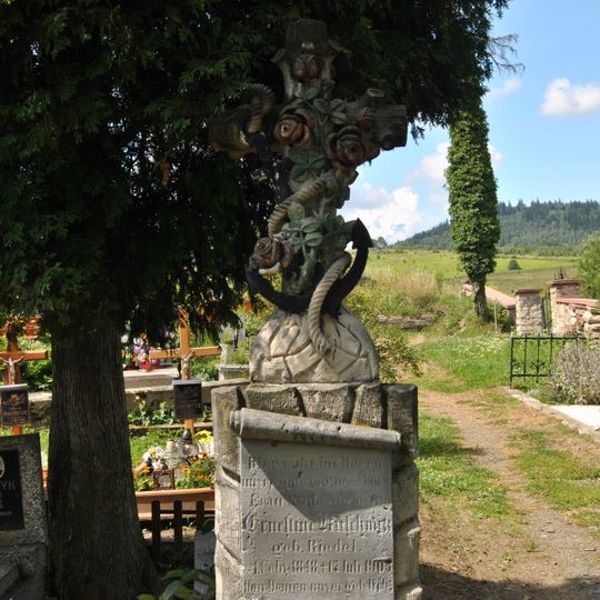 Saint Lawrence church cemetery in Dziwiszów