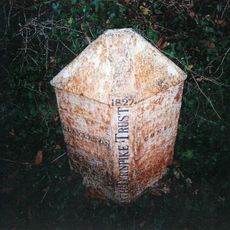 Boundary Post At National Grid Reference St7794 6278