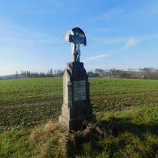 Kříž u zemědělského areálu severně od Kamenice