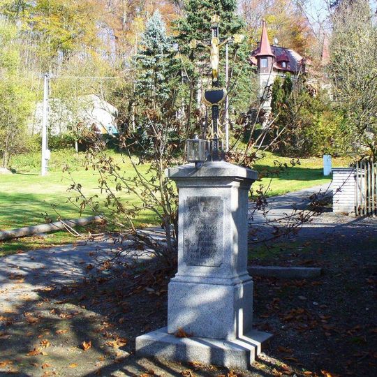 Kříž u domu 485/20 v Kyjovské ulici v Krásné Lípě