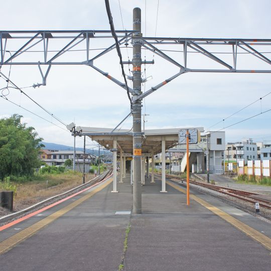 Shimo-Togari Station