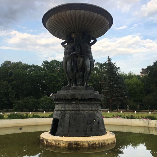 Фонтан «Чаша»