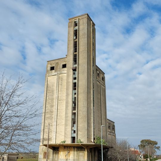 Silo de Arroyo de la Luz