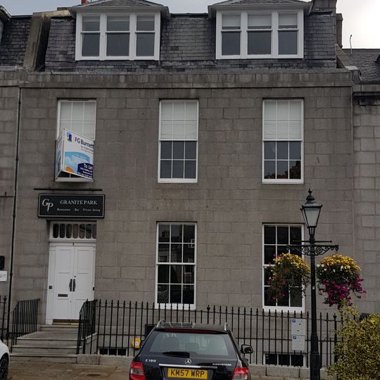 8 Golden Square, Aberdeen