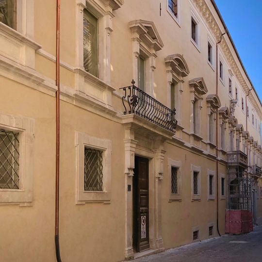 Palazzo Antonelli Dragonetti de Torres