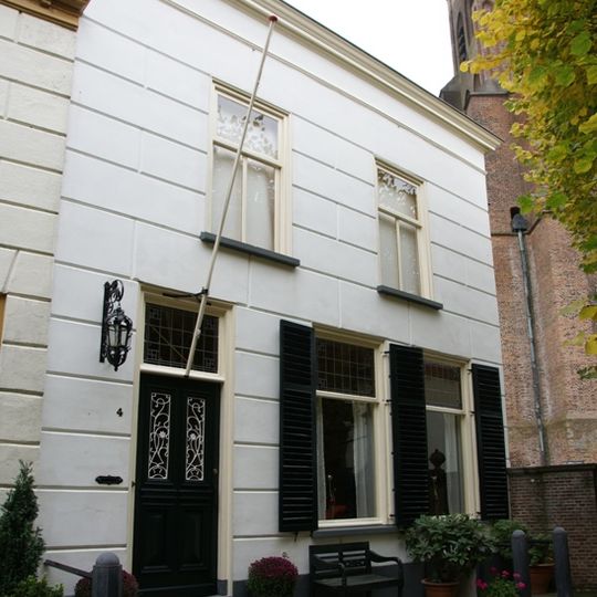 Elfhuizen 4, Geertruidenberg