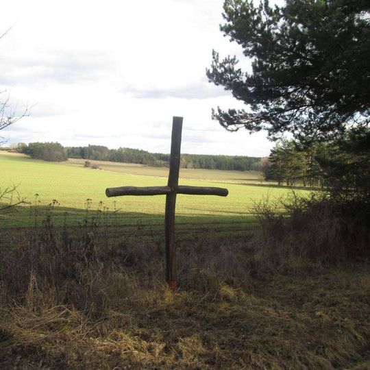 Kříž jižně od Vladměřic u křižovatky