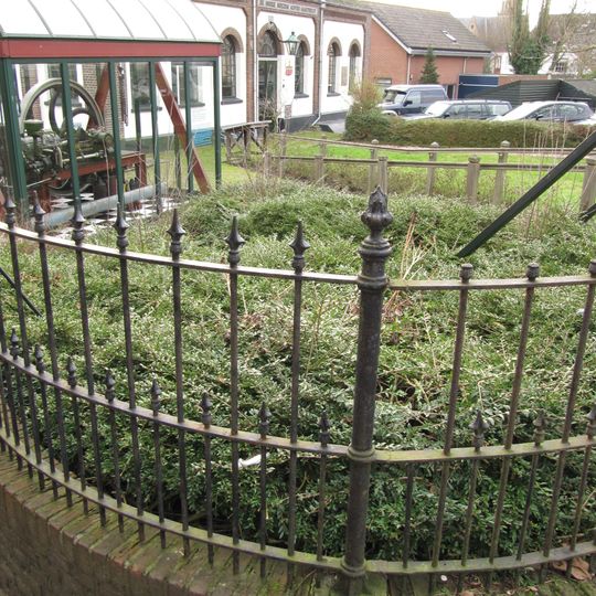 Hekwerk in Ambachtelijk-traditionele bouwtrant