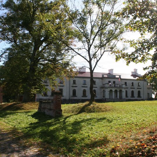 Zespół pałacowy w Nogacie