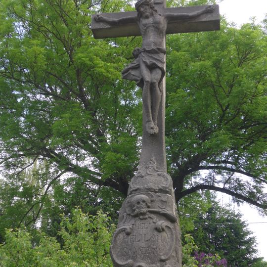 Wayside cross in Lachov