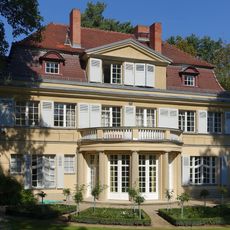 Terrassenstraße 16