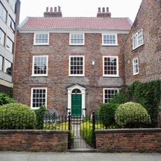 14 St Saviour's Place and garden wall, gate and railings attached at front