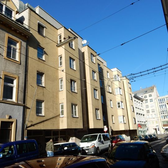 Wohnhausanlage Rosensteingasse 61