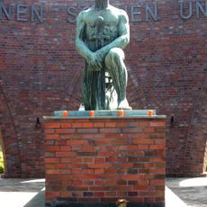 Friedhof, Kriegerdenkmal 1