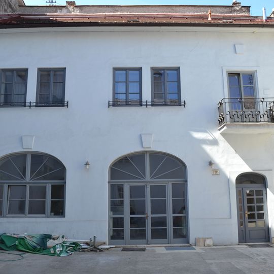 Csákyho palác, Dessewffyho p. , stavba hospodárska