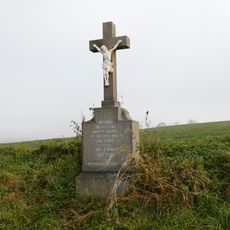 Kříž u silnice jižně od Okrouhličky