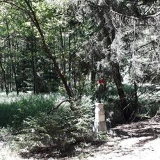 Kříž východně od Nového Mnichu u Hladovského potoka