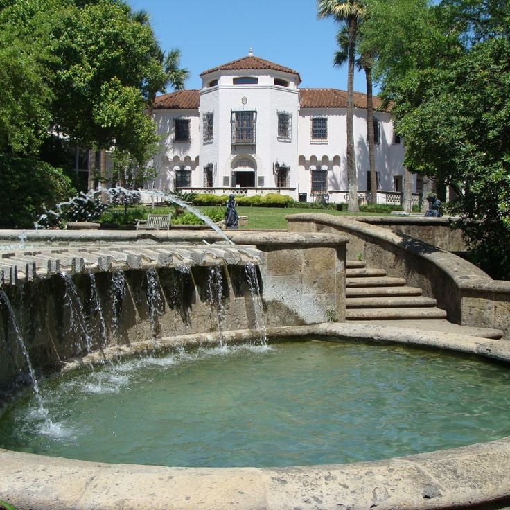 Musée d'Art McNay