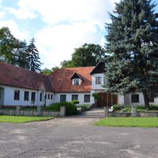 Dom mieszkalny (rządcówka, ob. budynek biurowy)