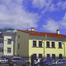 Дом Гусева (Потатуева) (Павловск)