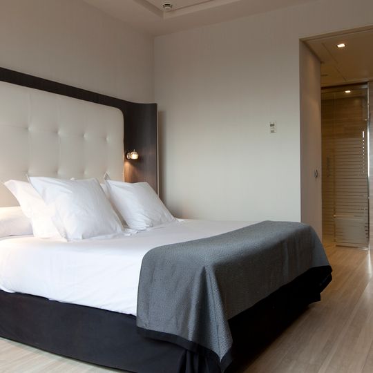 Hotel Maydrit Airport