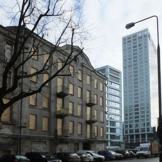 Kamienica przy ulicy Wroniej 50 w Warszawie