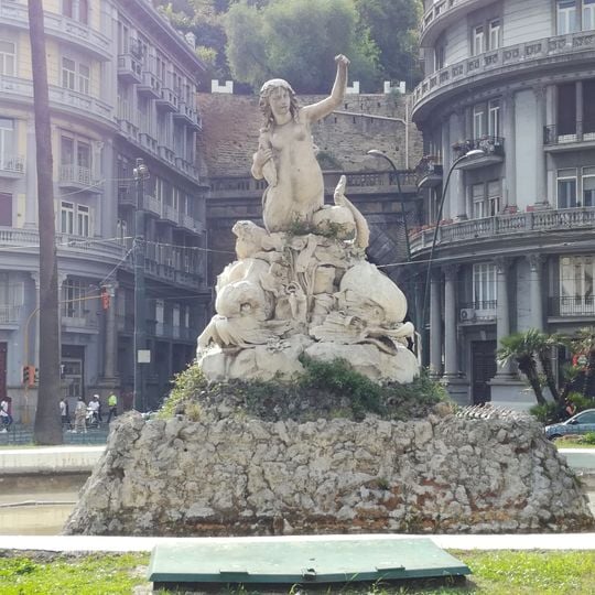 Fontana della Sirena